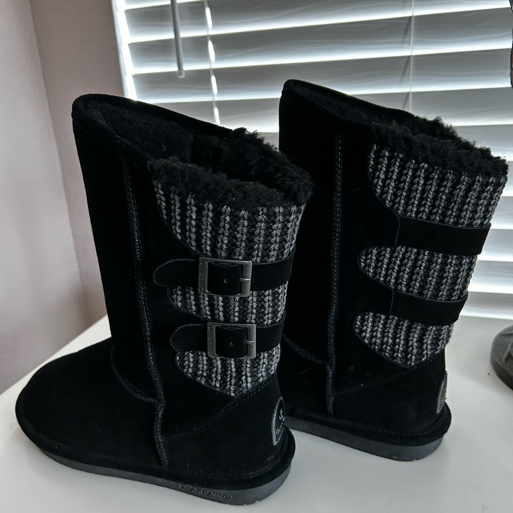 BearPaw boots, like new.
